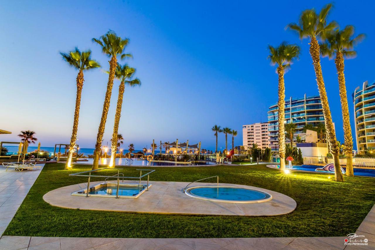 Ferienwohnung Torrevieja - Punta Prima Sea Senses Exterior foto